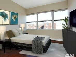 191 7th St-Unit -305 in Garden City, NY - Foto de edificio - Building Photo