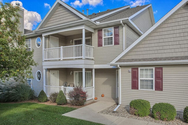 property at 701 N Prairieview Rd