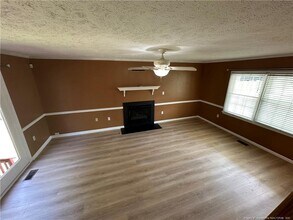 5553 Hartfield Ct in Fayetteville, NC - Building Photo - Building Photo