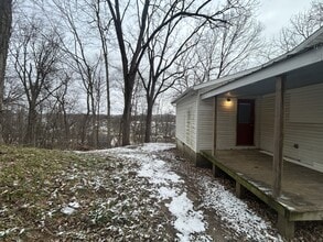 122 Spring-Hill St in Connersville, IN - Building Photo - Building Photo