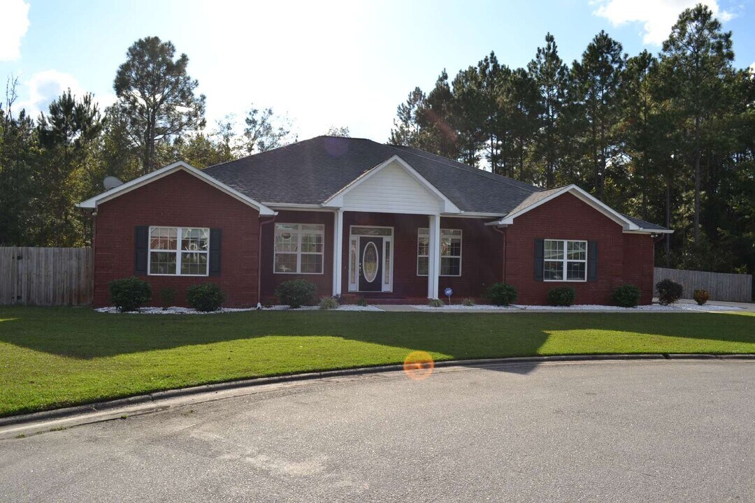 219 Taylor Wells Ln in Hinesville, GA - Foto de edificio