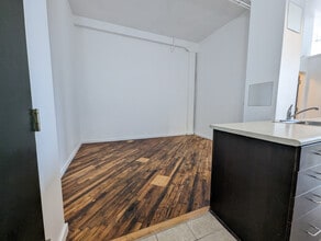 35 Water St S in Cambridge, ON - Building Photo - Building Photo