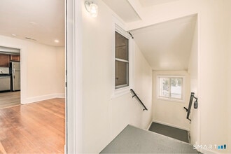 8 Piney Ridge Rd in Cromwell, CT - Building Photo - Building Photo