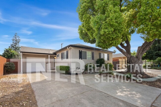 5021 Priscilla Ln in Sacramento, CA - Building Photo - Building Photo
