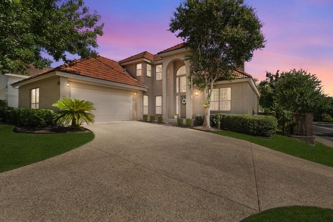 922 Serene Meadows in San Antonio, TX - Building Photo - Building Photo