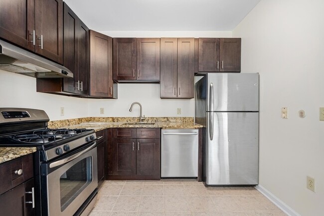 71 North St in Jersey City, NJ - Building Photo - Building Photo