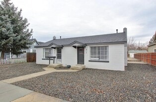 816 S Washington Ave in Emmett, ID - Building Photo
