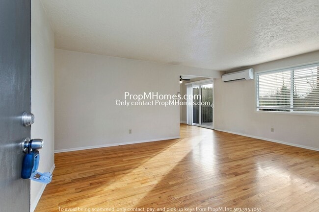5855 SW Oleson Rd in Portland, OR - Building Photo - Building Photo