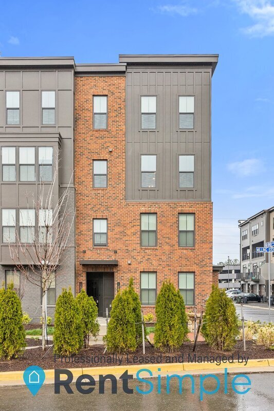 12883 Sunrise Ridge Aly in Herndon, VA - Building Photo - Building Photo