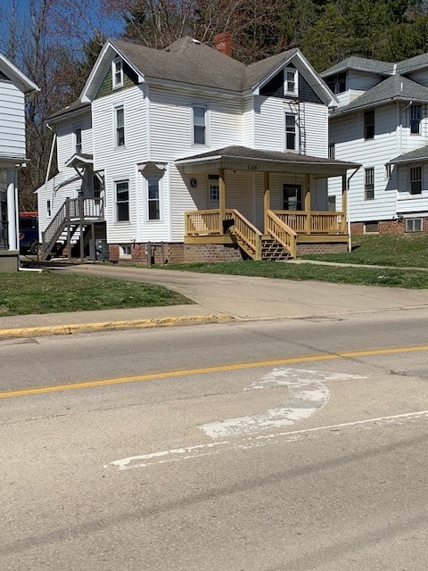 246 E State St in Athens, OH - Foto de edificio - Building Photo