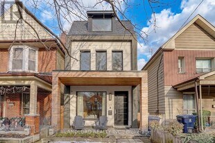 21 Shudell Ave in Toronto, ON - Building Photo