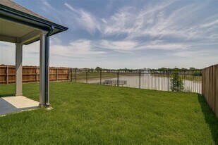 1156 Del Rio Dr in Lavon, TX - Building Photo