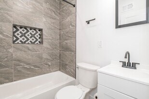 3312 W Cumberland St in Philadelphia, PA - Building Photo