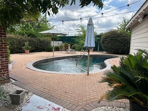 5607 Braesvalley Dr in Houston, TX - Building Photo - Building Photo