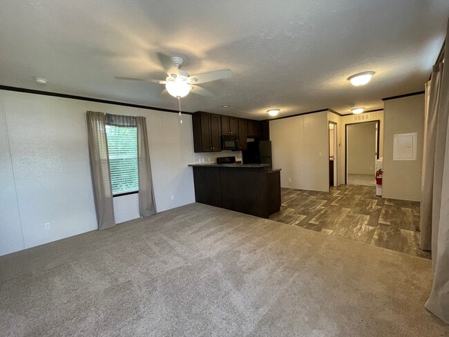 104 Sheppard Ave in Flushing, MI - Building Photo - Building Photo
