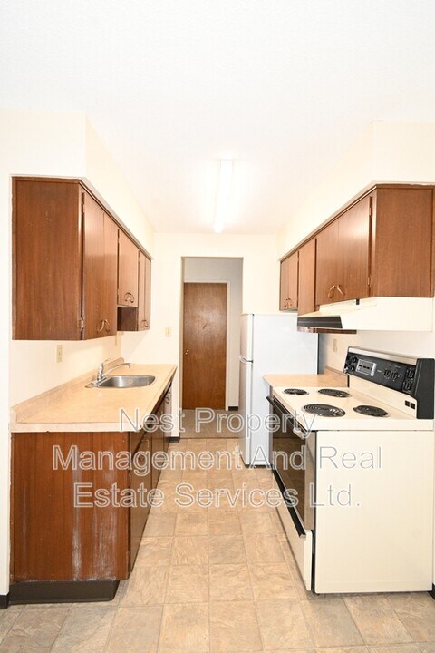 879 Johnson St in Prince George, BC - Building Photo