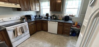 14 Dow St in Somerville, MA - Building Photo