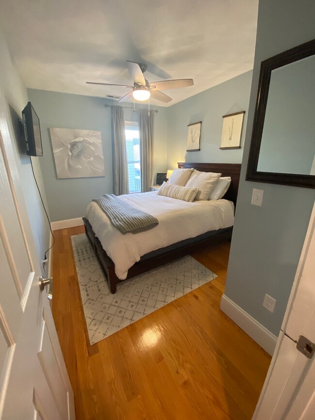 305 Highland Ave, Unit #3 in Somerville, MA - Foto de edificio - Building Photo