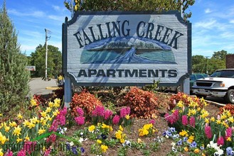 Falling Creek Apartments in Richmond, VA - Building Photo - Building Photo