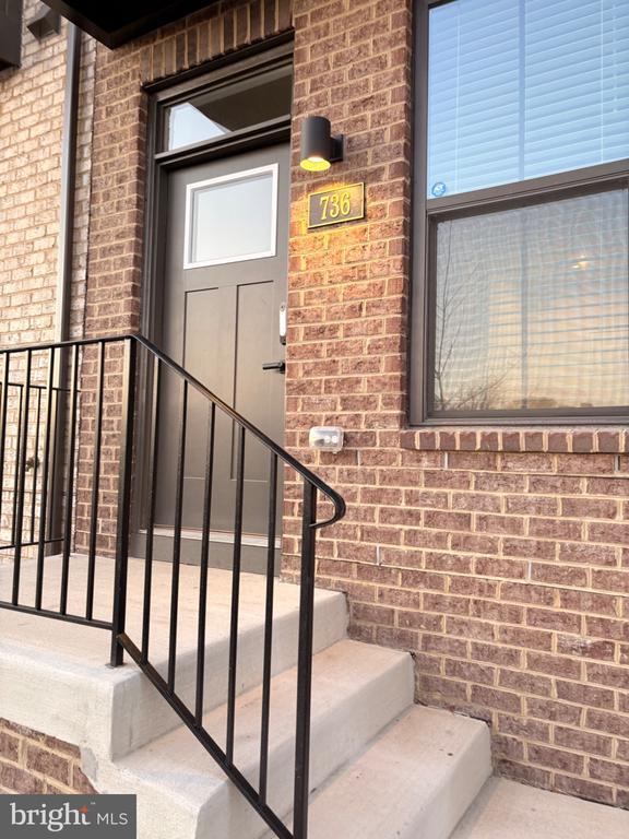 736 Watts St in Baltimore, MD - Building Photo - Building Photo