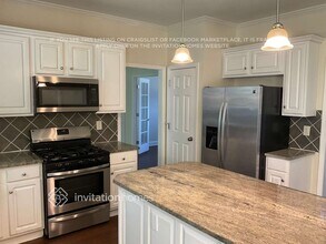 1000 Fountain Glen Dr in Lawrenceville, GA - Building Photo - Building Photo