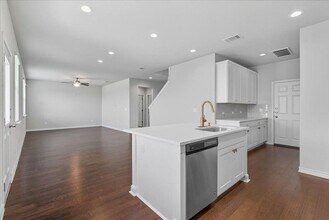 3801 Soft Shore Ln in Pflugerville, TX - Building Photo - Building Photo