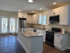 214 Lamont St in Johnson City, TN - Building Photo - Building Photo