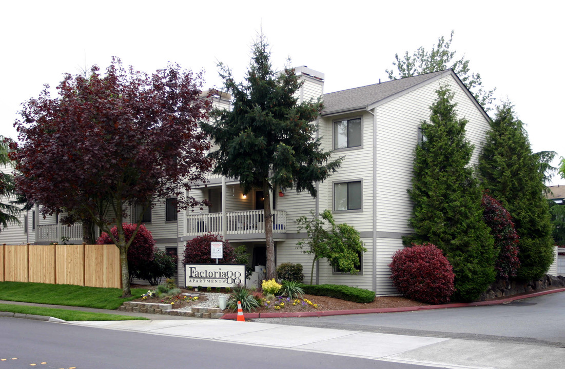 Current Condos in Bellevue, WA - Building Photo