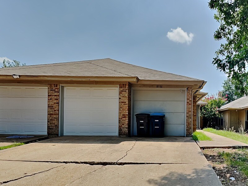 8531 Gatlinburg Dr in Fort Worth, TX - Building Photo