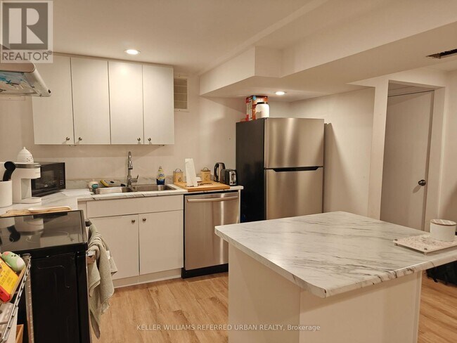 67 Fortrose Crescent in Toronto, ON - Building Photo - Building Photo