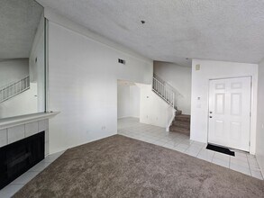 44500 15th St E in Lancaster, CA - Building Photo - Building Photo