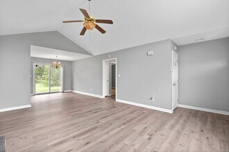 303 Paddock Pl in Jacksonville, NC - Building Photo - Building Photo