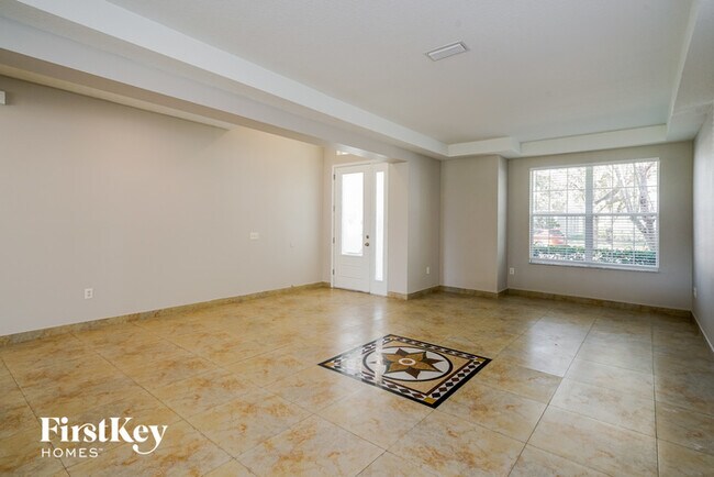 2527 Peekskill Rd in Valrico, FL - Building Photo - Building Photo