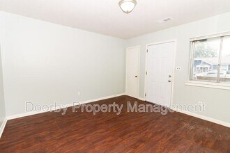 1102 N Hawthorne St in Chattanooga, TN - Building Photo - Building Photo