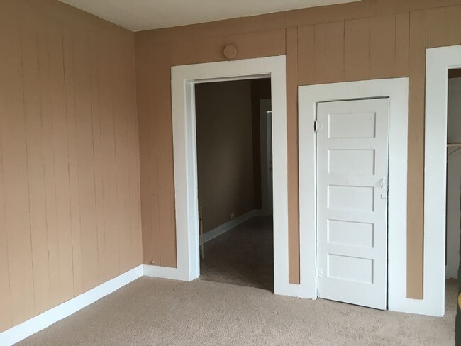 111 S Olive St in San Antonio, TX - Foto de edificio - Building Photo