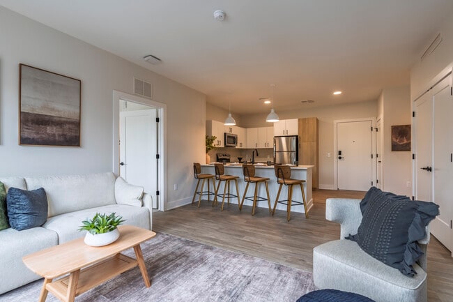 Packard Row in Ann Arbor, MI - Foto de edificio - Interior Photo