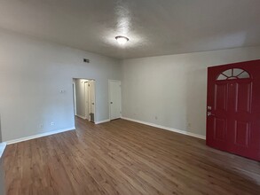 4311 SW 70th Terrace in Gainesville, FL - Building Photo - Building Photo