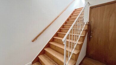 421 Manila Ave in Jersey City, NJ - Building Photo - Building Photo