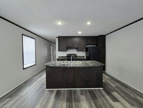 415 Romeo Dr in Lakeville, MN - Building Photo - Building Photo