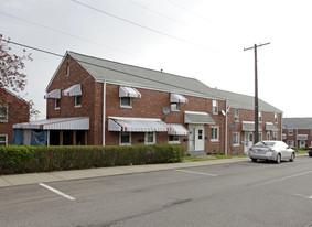 Riverview Homes in West Mifflin, PA - Foto de edificio - Building Photo