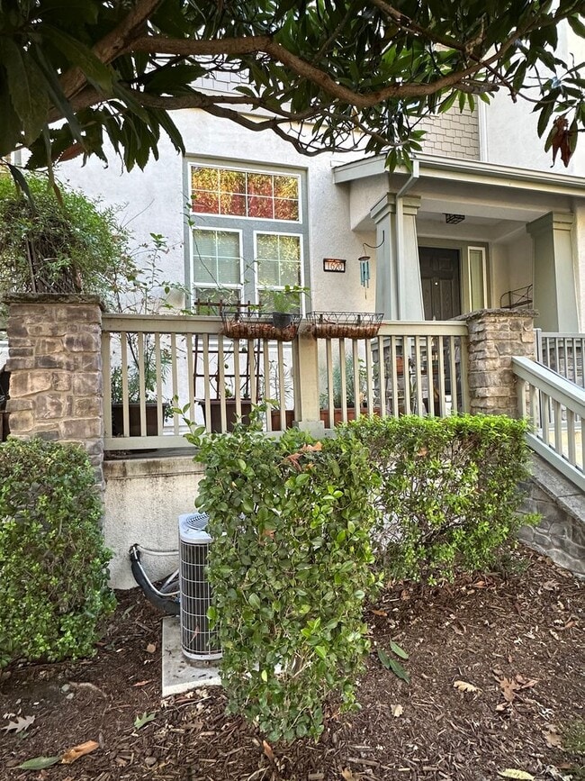 property at 1620 D St