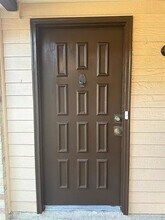 2414 Limestone Dr in Arlington, TX - Foto de edificio - Building Photo