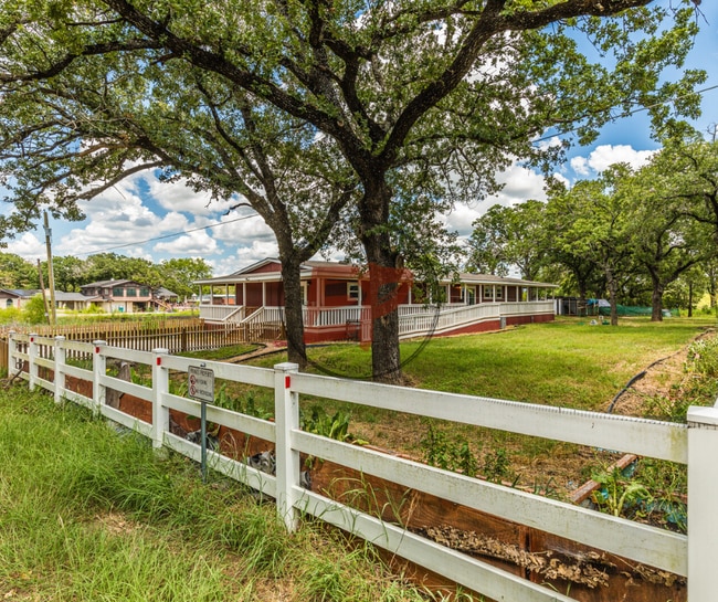 444 Happy Swaner Ln in Axtell, TX - Building Photo - Building Photo
