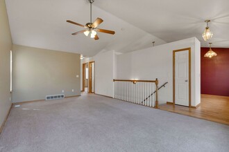 1385 Keywood Ct in Windsor, CO - Building Photo - Building Photo