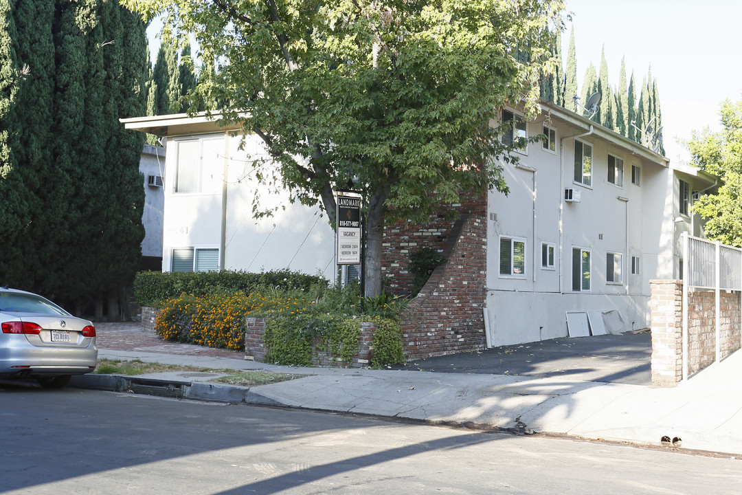 The Murdine Apartments in Sherman Oaks, CA - Building Photo