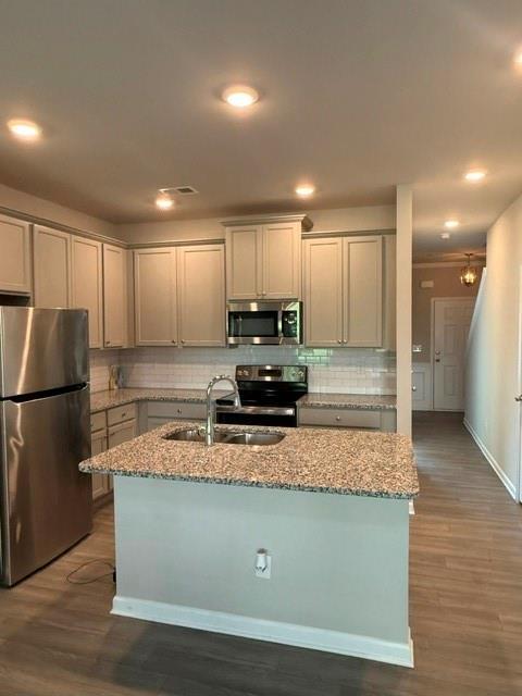 property at 585 McWilliams Rd SE