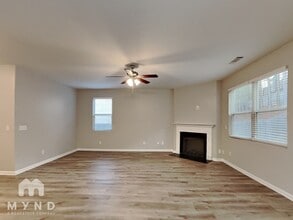 828 Lake Chase in Fairburn, GA - Building Photo - Building Photo