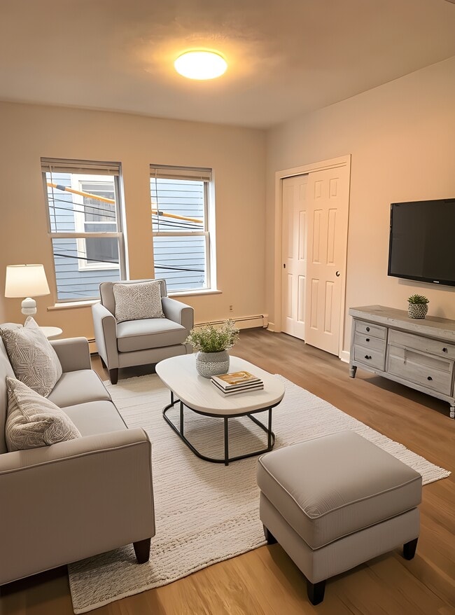 122 Berkshire St, Unit 3(2B)` in Cambridge, MA - Building Photo - Building Photo