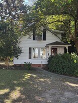250 E Vermont Ave in Southern Pines, NC - Building Photo