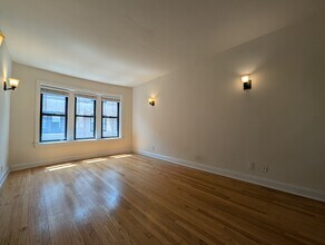 4036 N Ashland Ave, Unit 40-3W in Chicago, IL - Building Photo - Building Photo